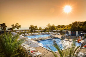 Отель Aminess Maravea Camping Resort Mobile Homes  Новиград